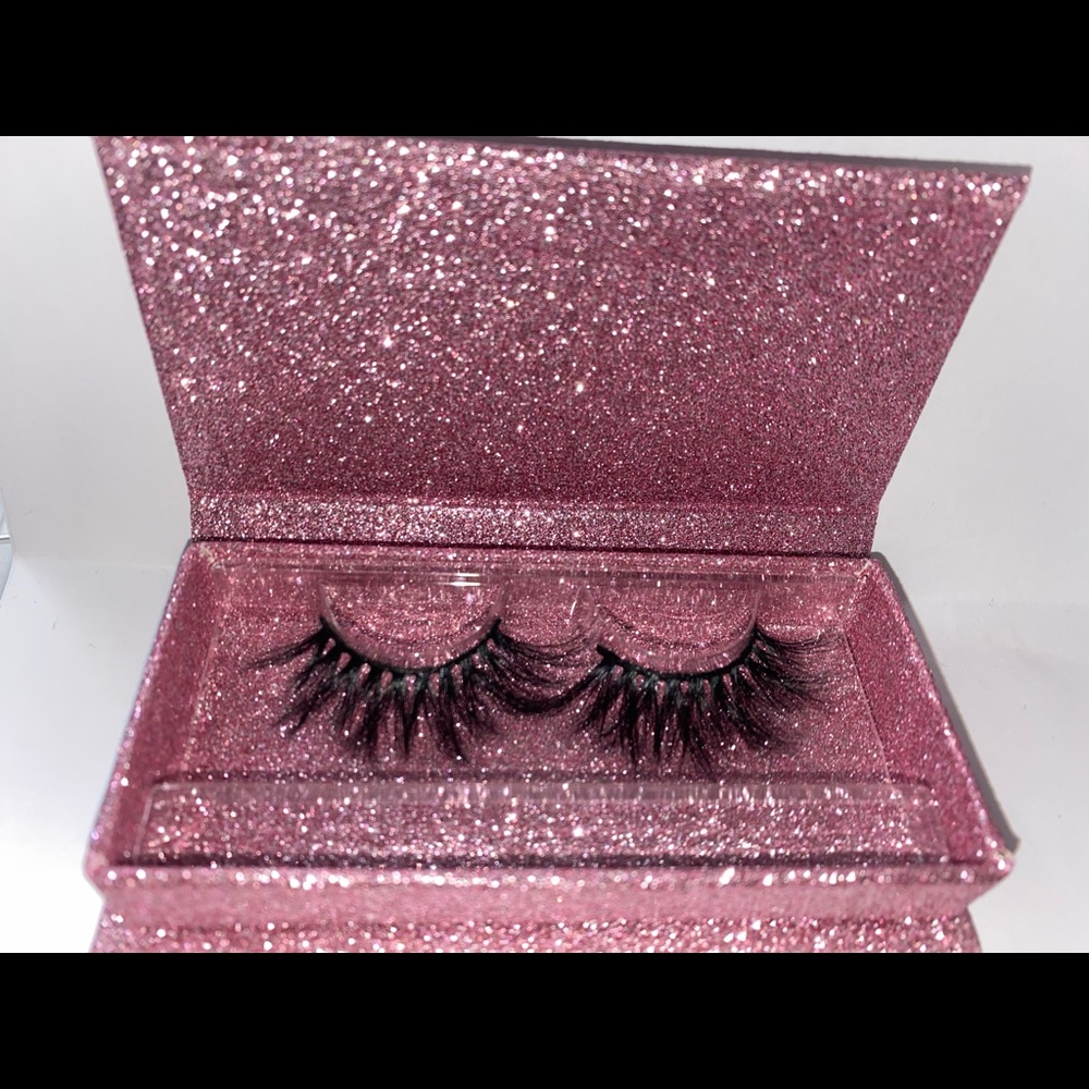 Dolly 25MM Mink Lashes